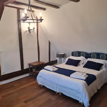 Manoir De La Beuneche - Location De Guécélard