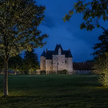Manoir De La Beuneche - Location De * Guécélard